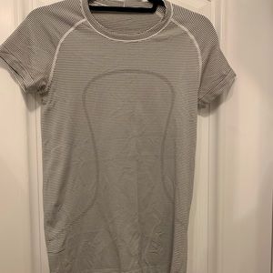 Lululemon shirt